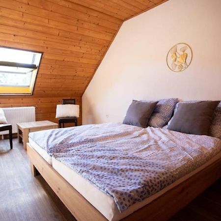 Tina Apartments Černá v Pošumaví Eksteriør billede